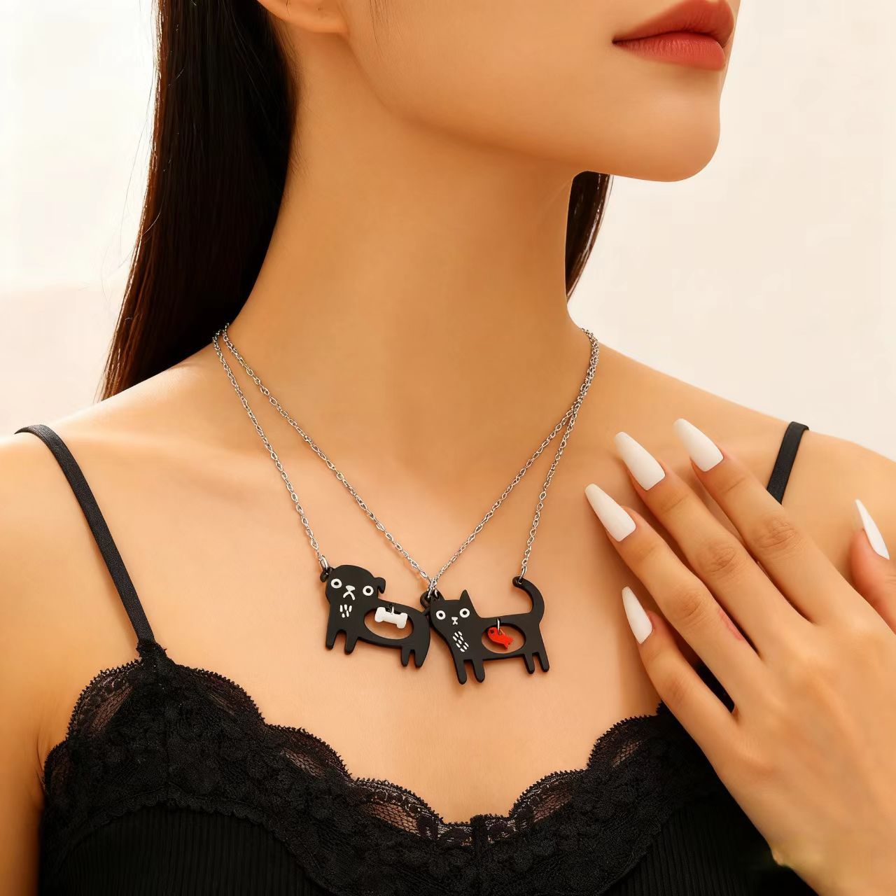 Cute Dog & Cat Cartoon Necklace – Creative Pendant Collarbone Chain for Pet Lovers
