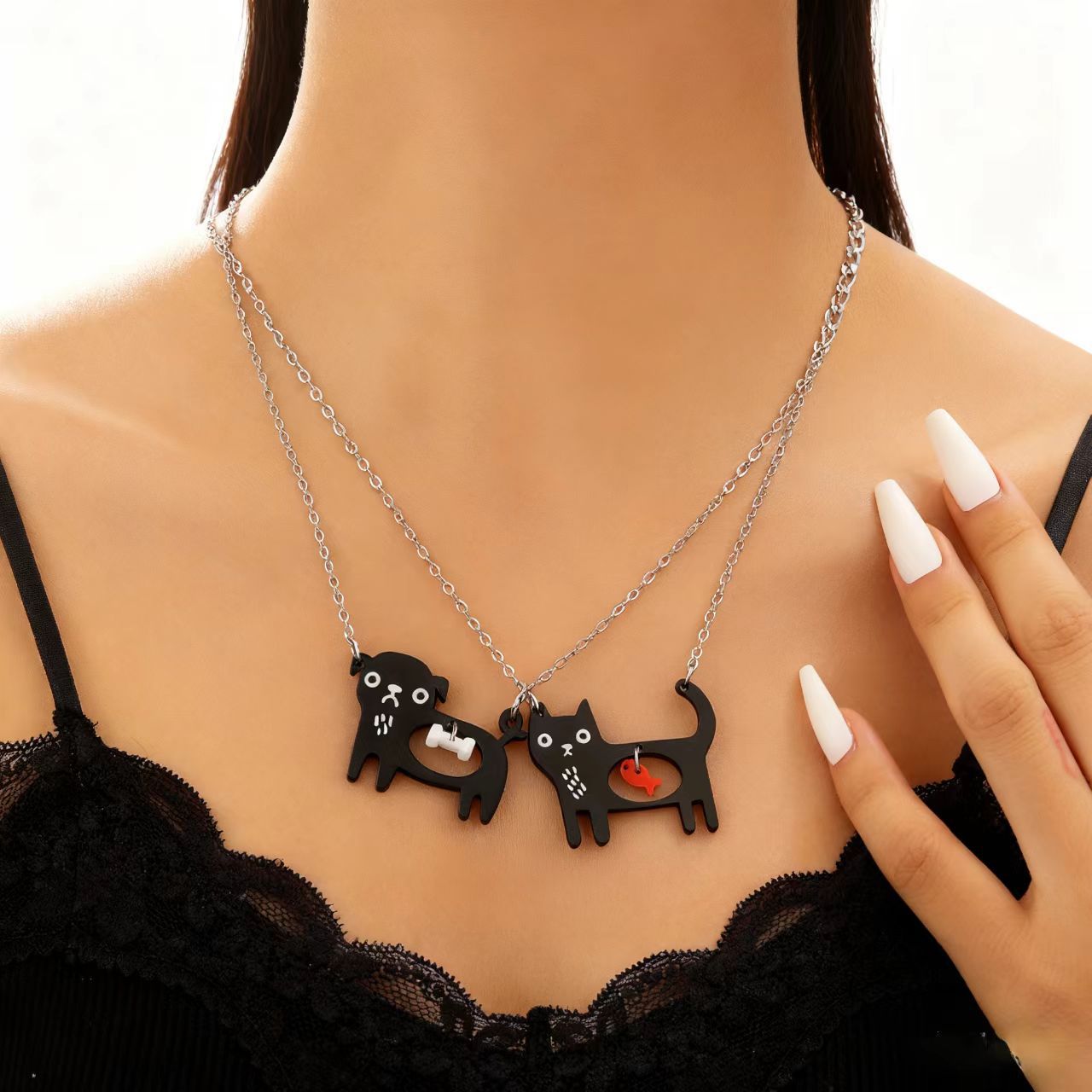 Cute Dog & Cat Cartoon Necklace – Creative Pendant Collarbone Chain for Pet Lovers